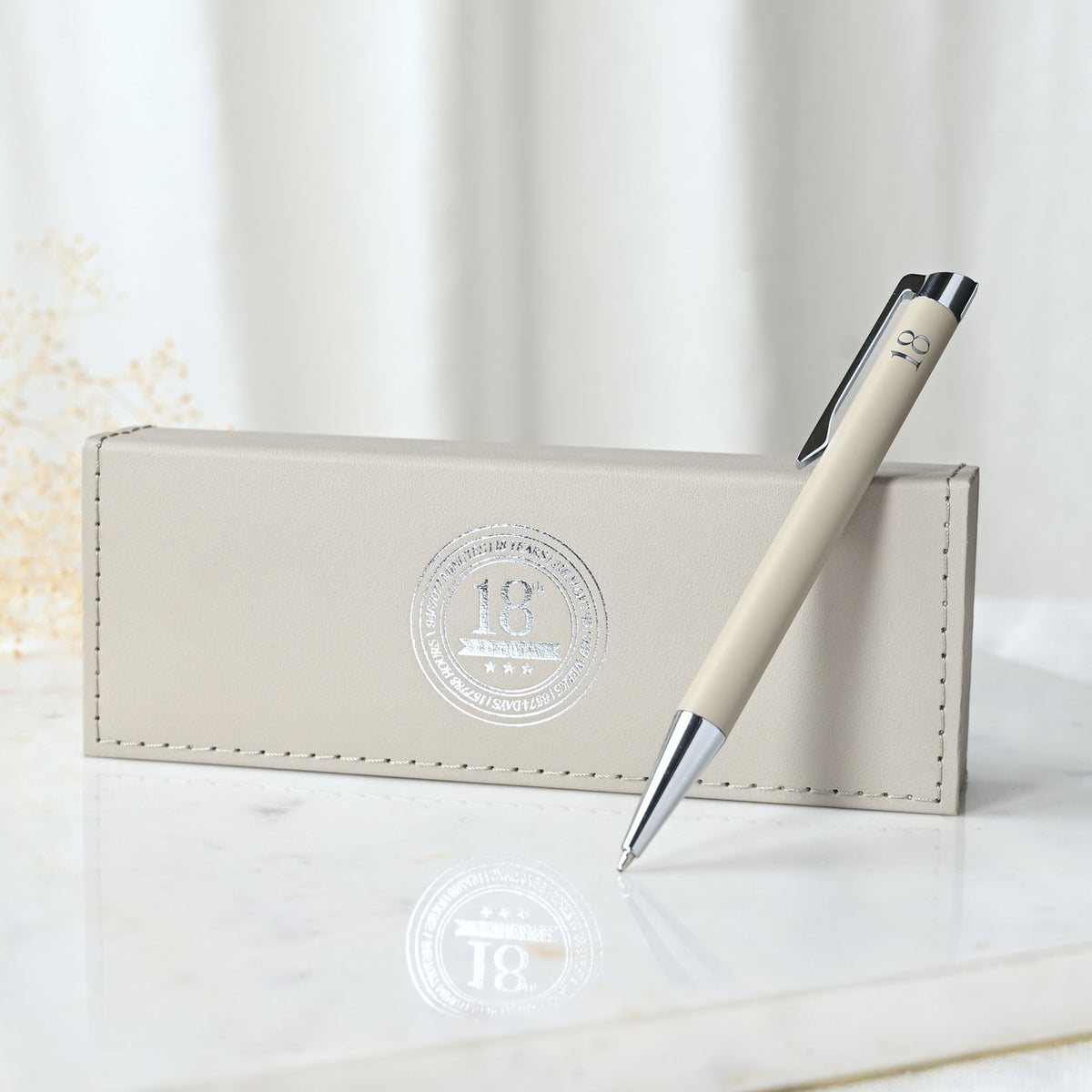 Pix cadou 18 ani în cutie elegantă - Cadoul perfect pentru majorat - MS18018